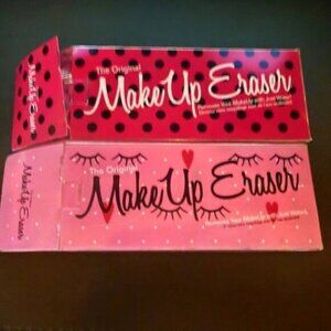 New sealed set of 2 The Original MakeUp Eraser make up remover cloth FULL SIZE
